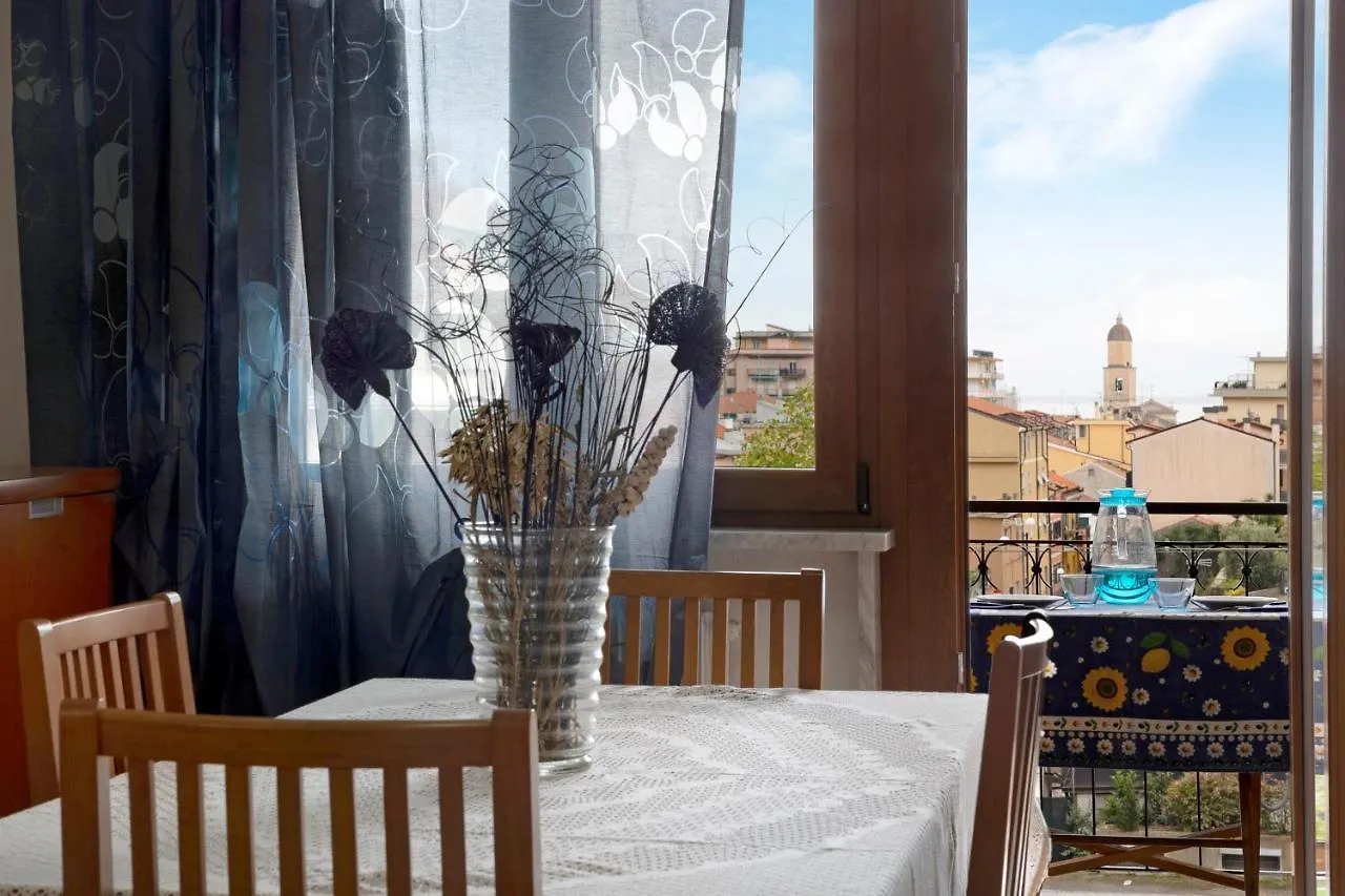 Apartment Appartamento Le Vele Borghetto Santo Spirito