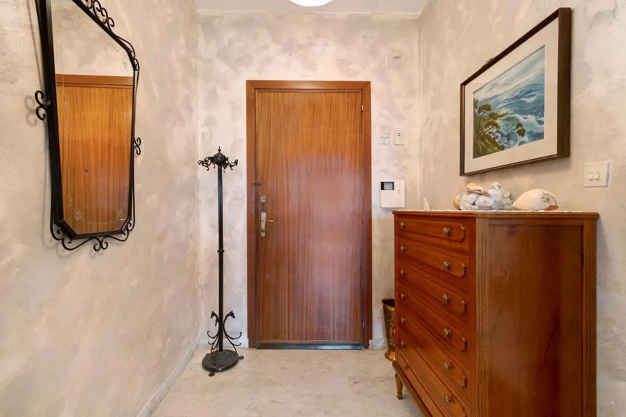 Apartment Appartamento Le Vele Borghetto Santo Spirito